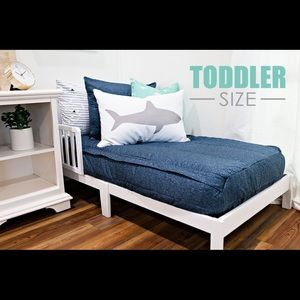 Beddy’s Point Break Toddler Bedding